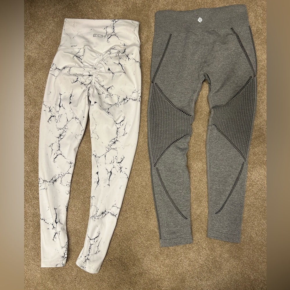 Buttery soft marble scrunch butt leggings & grey seamless leggings w holes